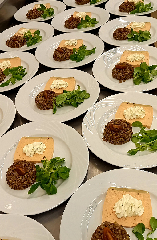 Plats préparés pour restauration de groupe